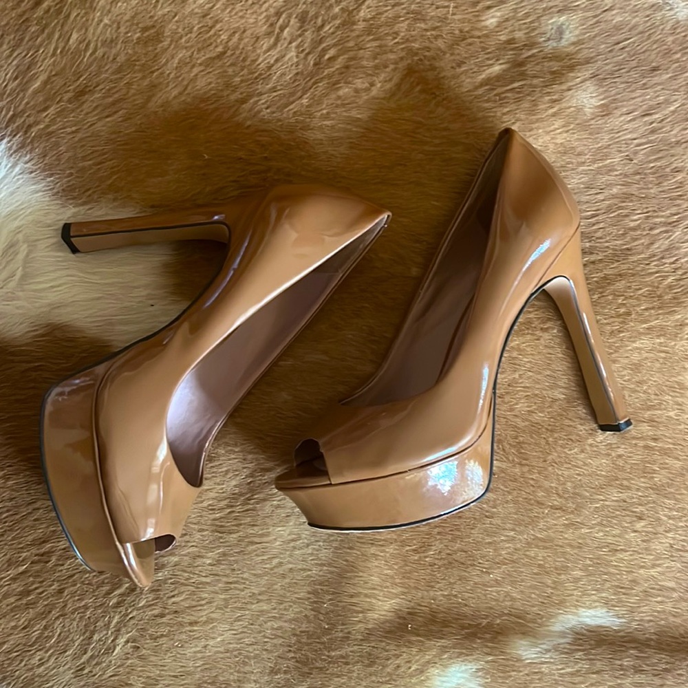 Vince Camuto Nude Patent Leather Open Toe Heels